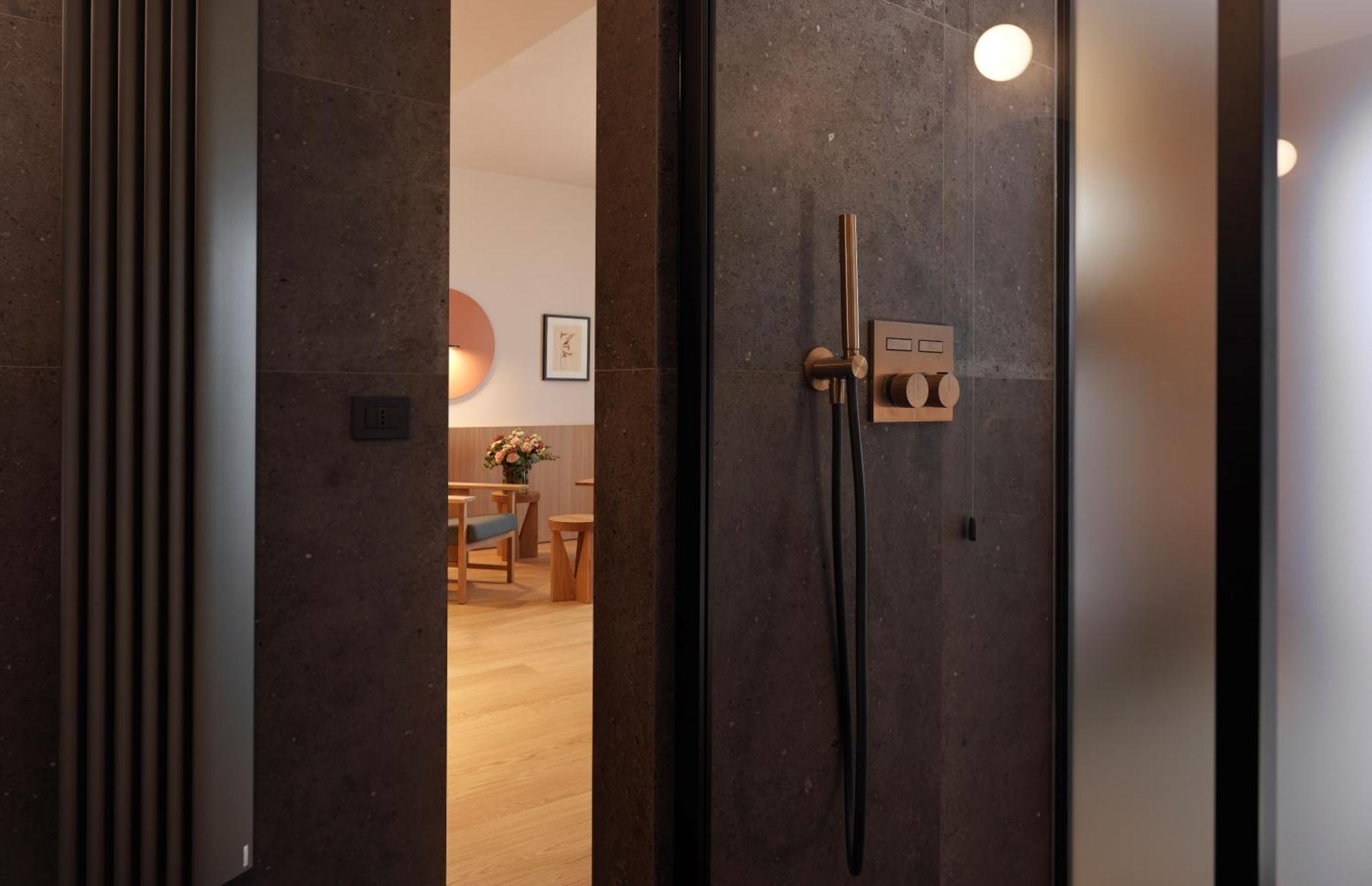 Le Fucine Hotel Buttrio Bagian luar foto