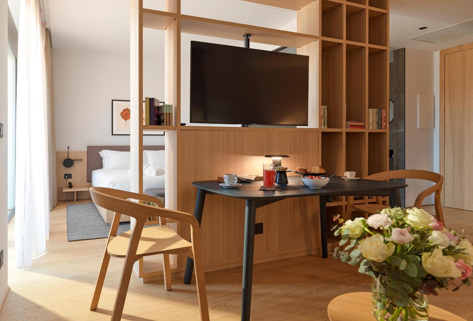 Le Fucine Hotel Buttrio Bagian luar foto